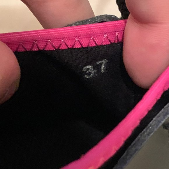 Balenciaga race runner in pink and black - Picture 6 of 8